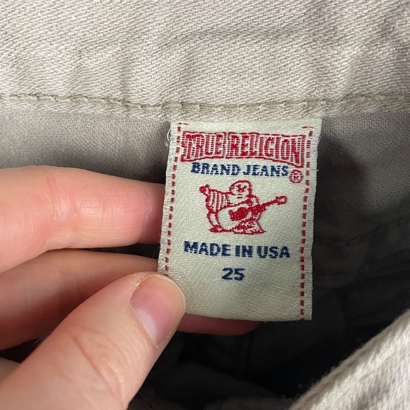 TRUE RELIGION Bobby Cut Off Shorts Womens 25 (26x2) Brown Pockets Comfort Denim - Picture 2 of 13